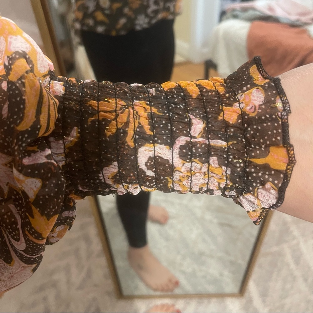 Patterned Blouse - Picture 3 of 5